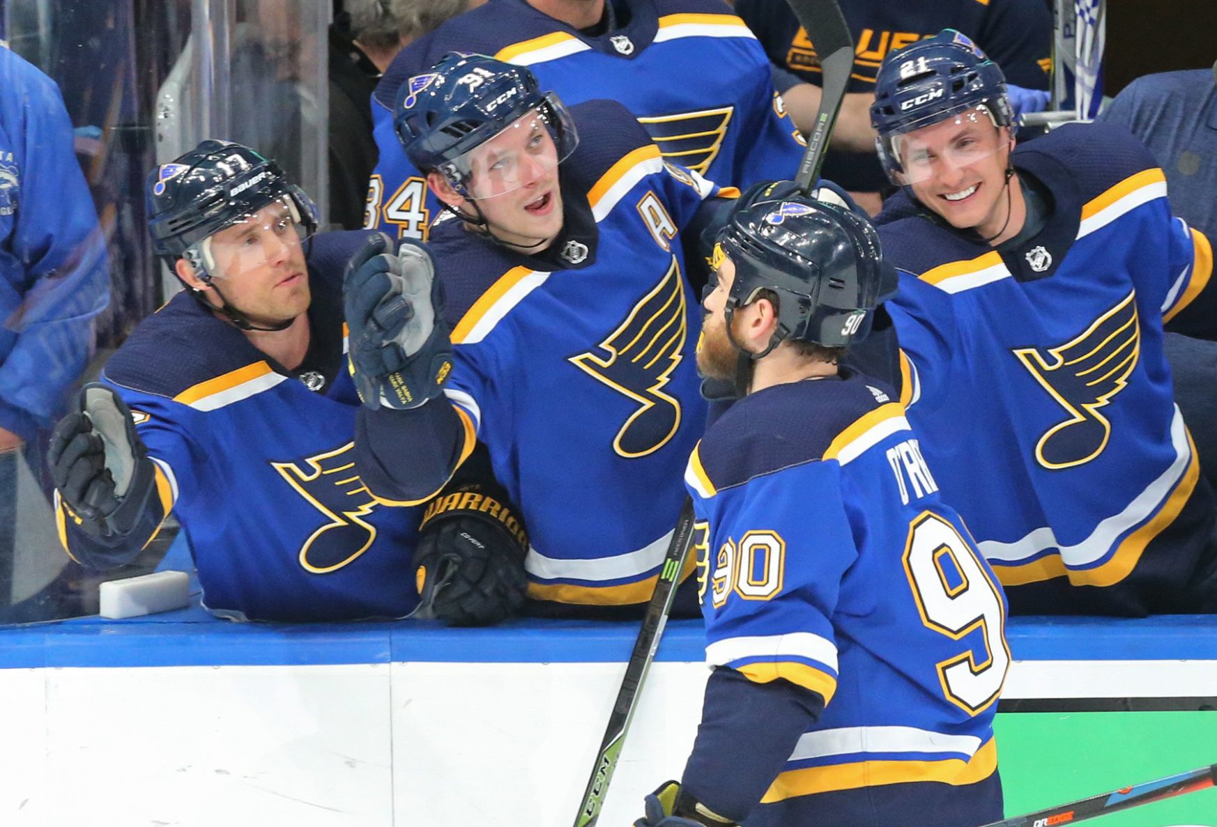 Blues and avalanche fight at Enterprise Center